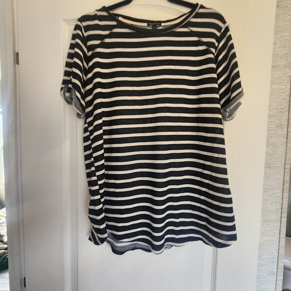 Mm Mm Mm Striped Women's Tee - Black and White Size XL Euc